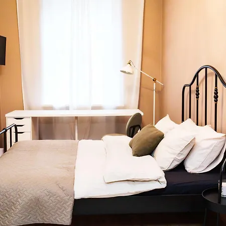 Stylish And Cozy In Center Apartment
