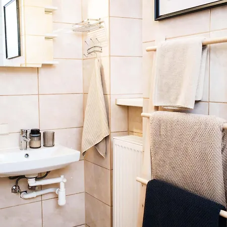 Stylish And Cozy In Center Apartment *