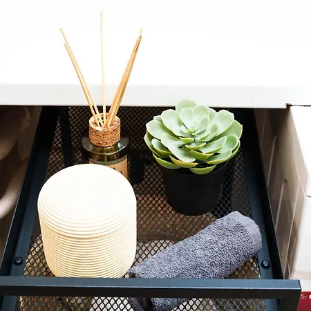 Stylish And Cozy In Center *